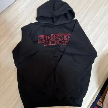 GU 기묘한 이야기 후드 맨투맨