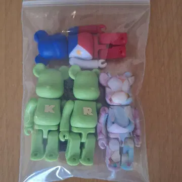 베어브릭 bearbrick 4개 세트