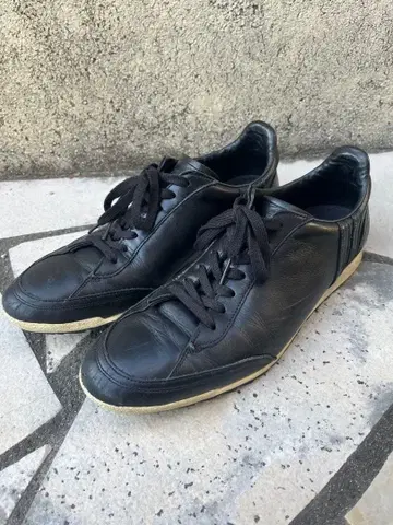 패트릭 블랙 가죽 스니커즈 43 (27cm)