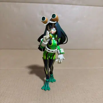 나의 히어로 아카데미아 아스이 츠유 피규어