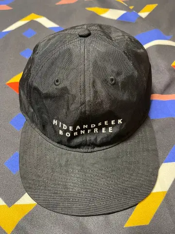 HIDE AND SEEK 나일론 캡