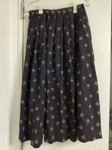 Sally Scott 자수 플레어 스커트