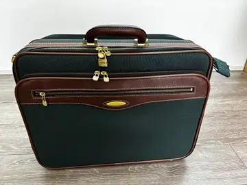 아타셰 케이스 열쇠 포함