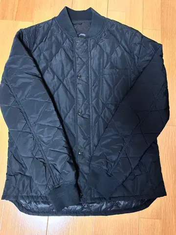 블랙 퀼팅 다운 자켓 L