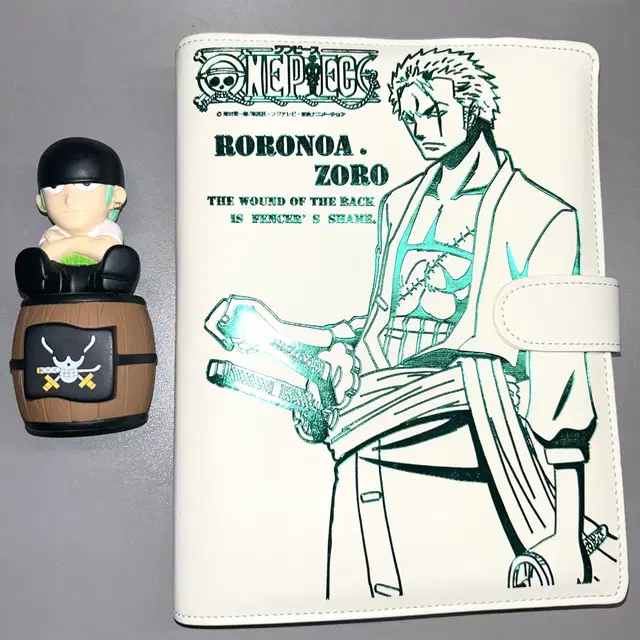 원피스 조로 고전 저금통 피규어 6공 A5 바인더 다이어리 앨범 커버