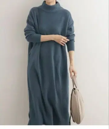 어반 리서치 도어즈 블루 니트 원피스 탁한 블루