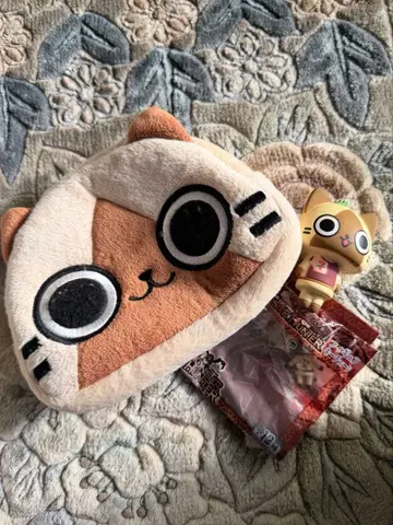 몬스터 헌터 아이루 굿즈 세트