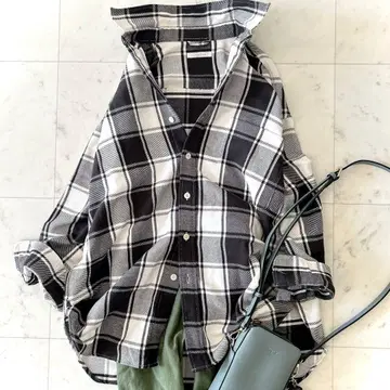 새상품급 플라주 plage 코튼 체크 롱 셔츠 모노톤