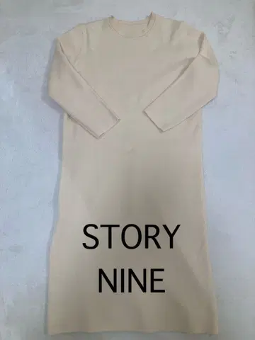 STORY NINE 아이보리 니트 롱 원피스
