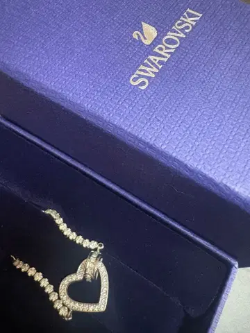 Swarovski 하트형 크리스탈 팔찌
