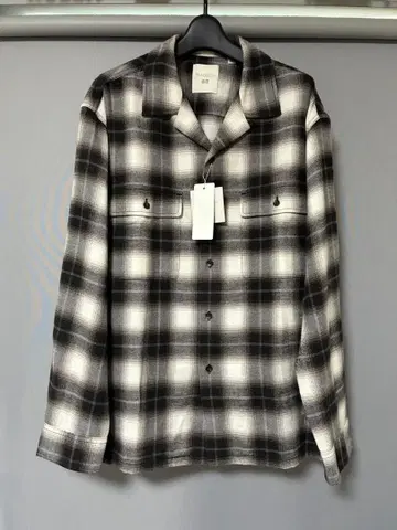 유니클로 JW ANDERSON 브러쉬드 코튼 오버 사이즈 셔츠