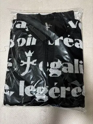 CASTELBAJAC 새상품 스웨터