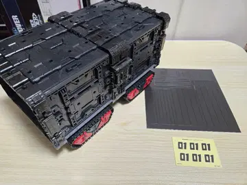 다이아클론 택티컬 그랑더 기체 본체