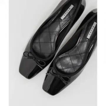 RANDA 스퀘어토 힐업 발레 슈즈 23.5