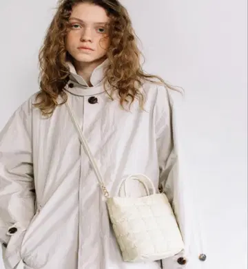 WCJ 스퀘어 퀼트 백