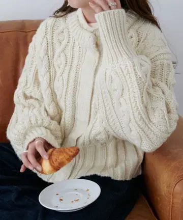 Discoat 폼폼 케이블 가디건