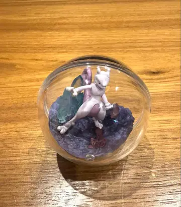 리멘트 테라리움 컬렉션 뮤우 포켓몬 피규어