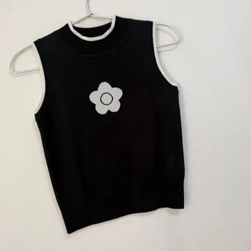 마리콴트 데이지 니트 슬리브리스 풀오버