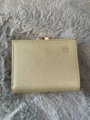 황궁 지갑 미사용 새상품 완판템 골드 가죽 접이식 지갑 박스 포함