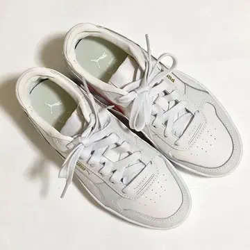 [ 택 포함 미사용 ] PUMA 여성용 칼리 스니커즈 화이트