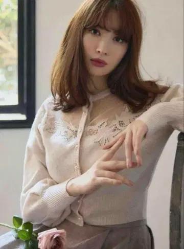 자수 긴팔 가디건 ( 화이트 블랙 )