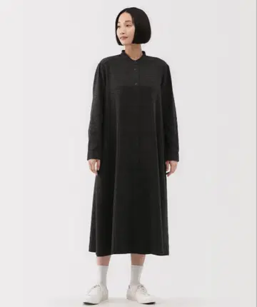 무인양품 여성 양면 기모 플란넬 스탠드 카라 긴팔 원피스