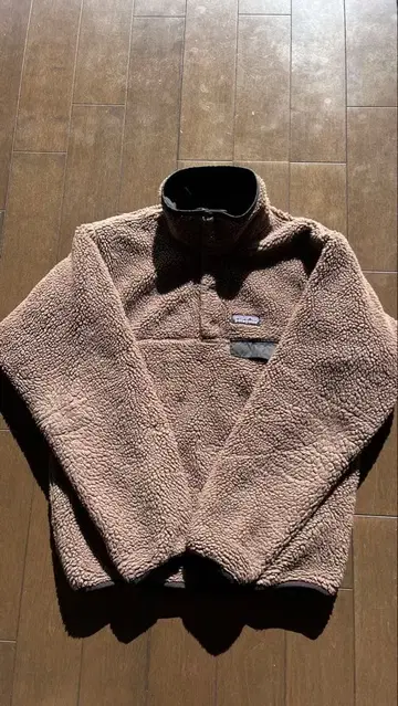 초레어! Patagonia 리버서블 스냅 T Black x Brown