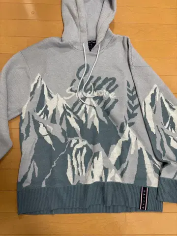 romantic crown 산악 무늬 후드티