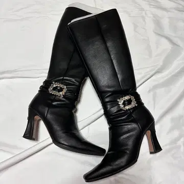 Herlipto Crystal Bucked Knee Boots 부츠