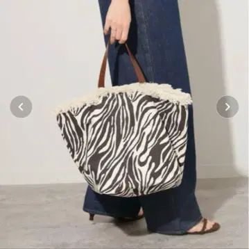 The Bagmati BIG CANVAS BAG relume