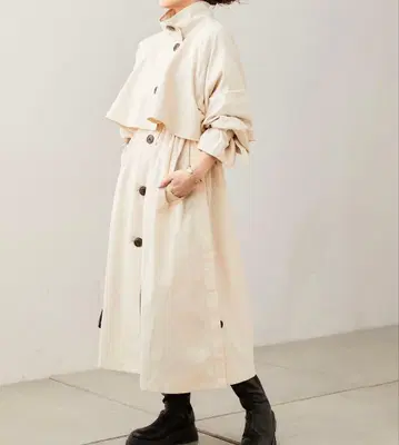 크림색 롱 코트 더블 브레스트