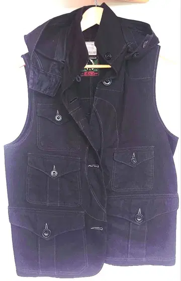 프리휠러스 서스쿼치 짙은 블랙 덕 베스트 Size 40 새상품급