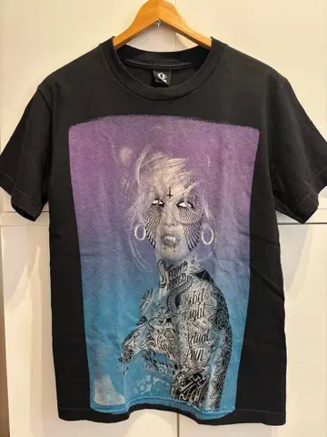 REBEL8 그래픽 티셔츠 S 사이즈