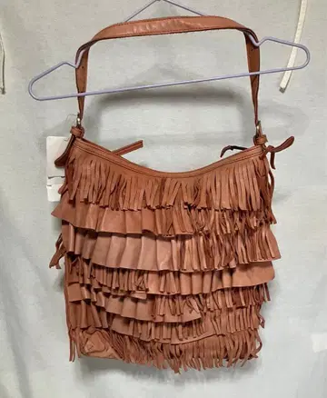 ROSE BUD 프린지 디자인 라이트 브라운 가죽 핸드백