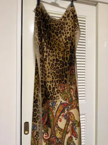 에트로 스톨 표범 무늬