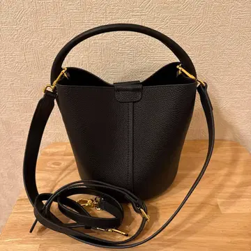 블랙 천연 가죽 버킷형 숄더백