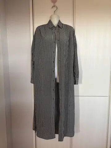 [ 미사용 새상품 ] 롱 셔츠 원피스 블랙 화이트 스트라이프