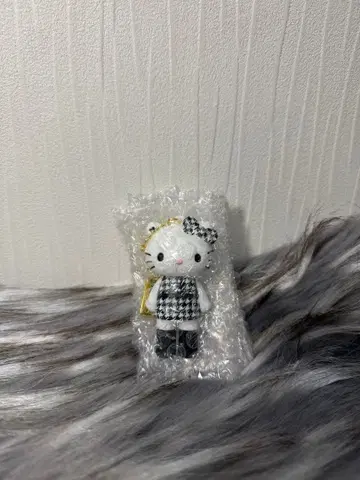 헬로키티전 시크릿 마스코트 참 A 하운드투스 키링