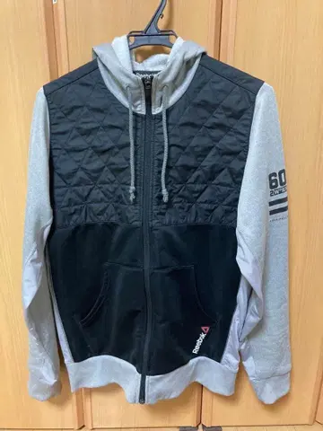 리복 블랙 그레이 저지