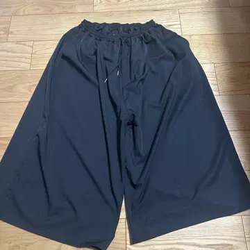 KUUUPY 블랙 와이드 팬츠 (하카마 팬츠)