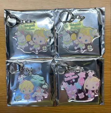 도쿄 리벤저스 산리오 아크릴 키링 부활절 ver.