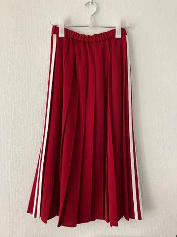 I AM I 저지 플리츠 스커트 화이트 스트라이프