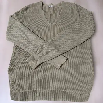 AURALEE 니트 베이지