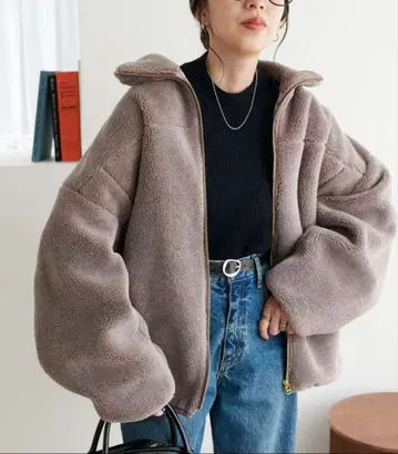 깔끔한 보아 스탠드 블루종 디스코트 DISCOAT 그레이