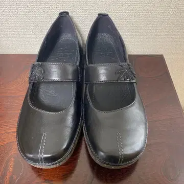 컨디션 최상 클락스 플랫슈즈 천연 가죽 스트랩 23.5cm