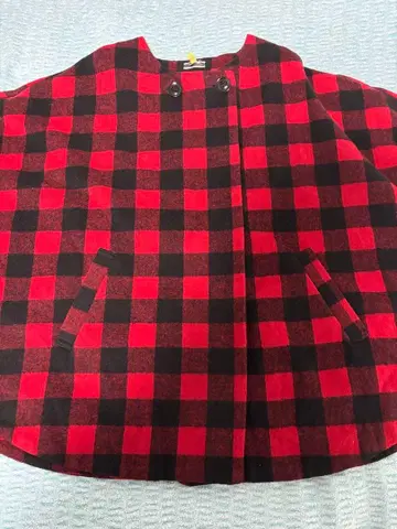 빨간색과 블랙 체크 무늬 케이프 판초 VIGNY