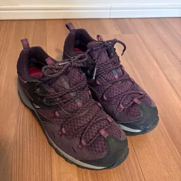 컬럼비아 트레킹 슈즈 퍼플