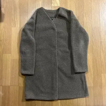 유니클로 브라운 보아 자켓 M 사이즈