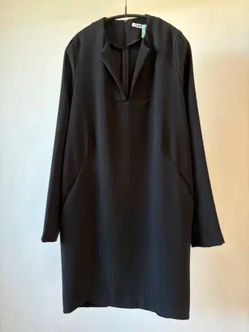 cacharel 캐샤렐 블랙 긴팔 무릎 기장 원피스