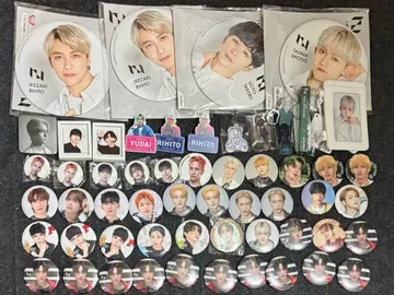 ini 캔뱃지 명찰 캡슐 토이 아크릴 키링 세트